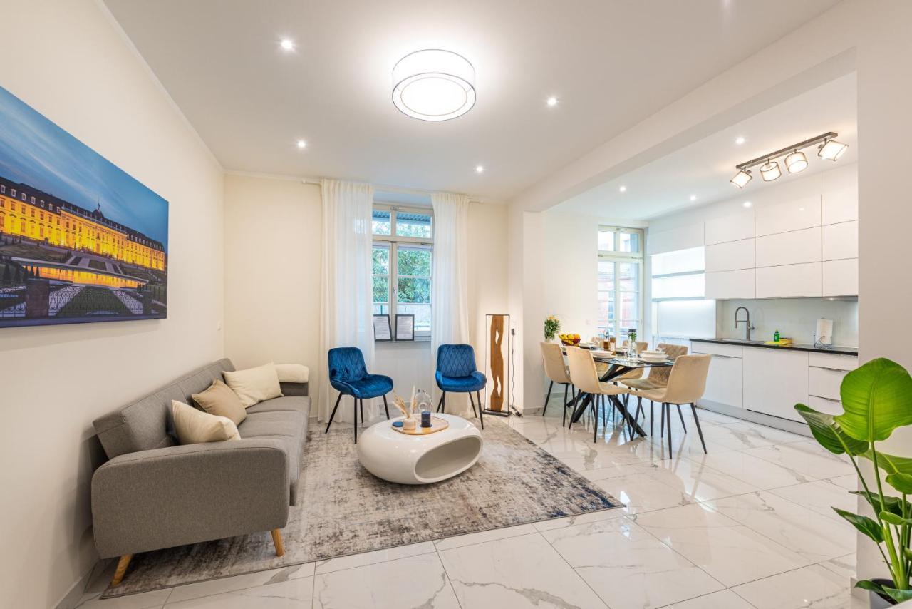 Vivid Luxury Apartment Ludwigsburg - Bluehendes Barock-Forum-Schloss-Modern Zewnętrze zdjęcie