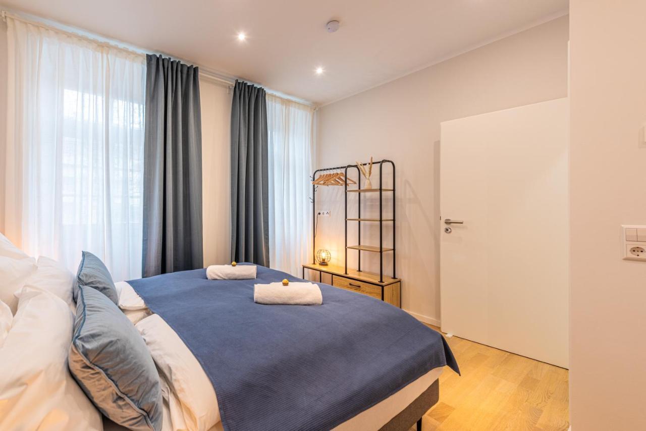 Vivid Luxury Apartment Ludwigsburg - Bluehendes Barock-Forum-Schloss-Modern Zewnętrze zdjęcie